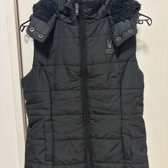 PLAY BOY　ファー　ベスト　お譲りします