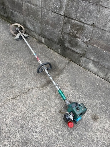 草刈り機　エンジン