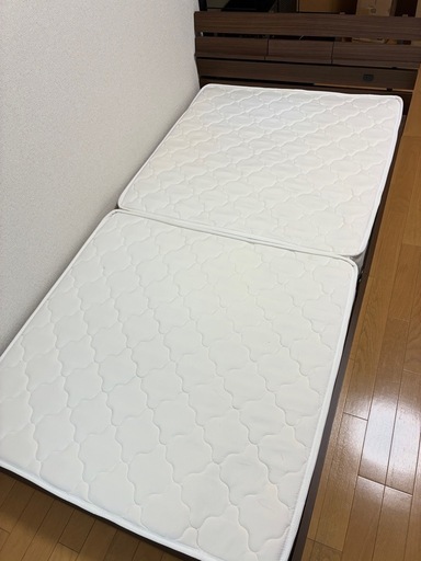ニトリ　パネルフロアベッド　シングル