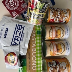 パスタ、備蓄保存食、カップ麺など