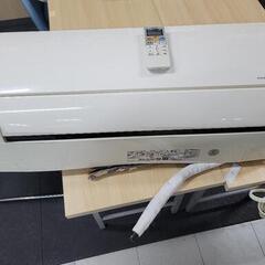 HITACHI　日立　18畳用エアコン　単相200V　RAS-Y...