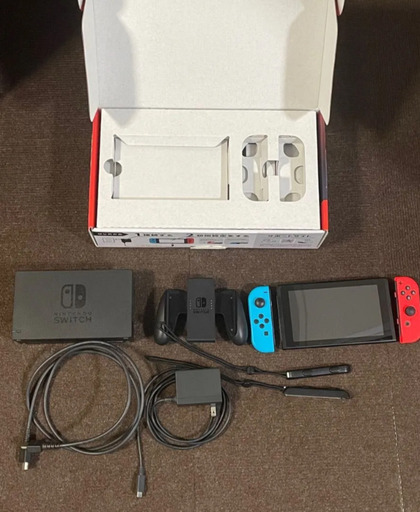 Nintendo Switch ニンテンドースイッチ 任天堂　バッテリー強化版【受け渡し予定者決定済】