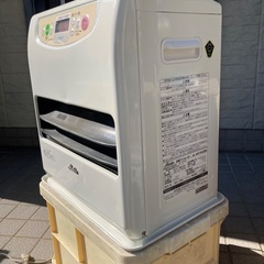 石油ファンヒーター オーバーホール品 2011年製の画像