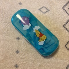 メガネケース　プーさん　水色