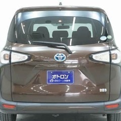 🍫かわいいブラウンのお車入荷しました✨トヨタ シエンタ　ハイブリッド 　Ｇの画像