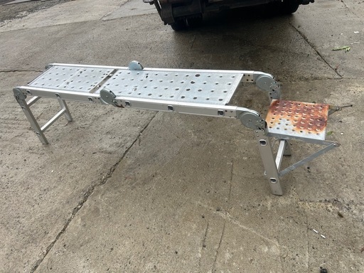 洗車にも便利★多関節脚立 フリーラダー、ハシゴ、脚立