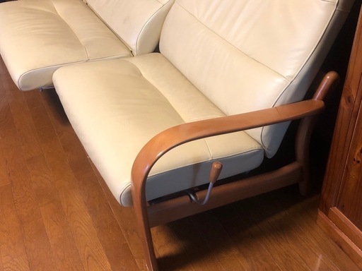 カリモク家具 Karimoku 本革 ソファー 2.5人掛け アイボリー 【公式通販】