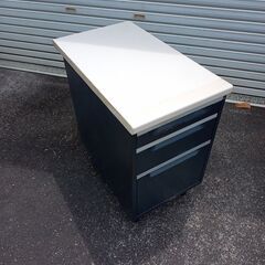 スチール事務机（棚）W40cm  D70cm H70cm