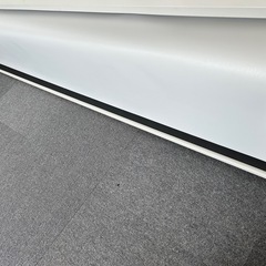 電動巻上げスクリーン ホワイトの画像