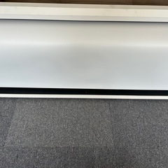 電動巻上げスクリーン ホワイトの画像