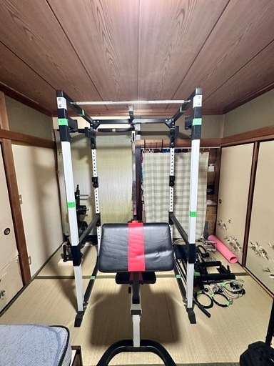 パワーラック、筋トレ器具、懸垂、ベンチプレス、ダンベル、ケーブル