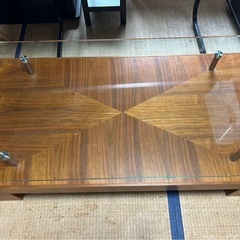 ガラステーブル