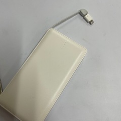モバイルバッテリー　ライトニングケーブルの画像
