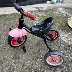 三輪車の画像