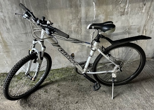 GIANT ROCK4500 26型 アルミ 21速 430mm MTB 美品！GIANT ROCK4500 21速26インチ マウンテンバイクCT430