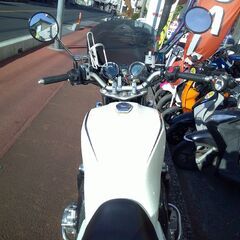 NO.5315　ＣＢ１１００　ＳＣ５６　空冷４サイクルＤＯＨＣ１６バルブ４気筒１１００ｃｃ　ホワイト　☆彡の画像