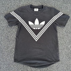 アディダス  半袖Tシャツ M