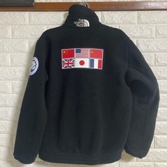 ノースフェイスフリースジャケットの画像