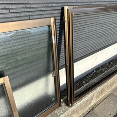 【お譲り先決定 】アルミサッシ 網戸 枠付  ガレージ 物置  小屋 　DIYなどの画像