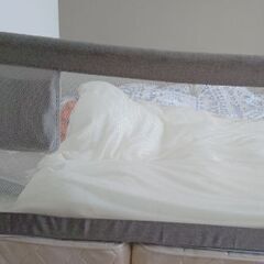幼児落下防止用ベッドガードの画像