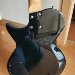バーニー　エレキギターの画像