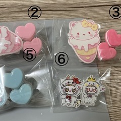 雑貨★ クリップ一袋50円★文具等（片側両面テープ使用）の画像