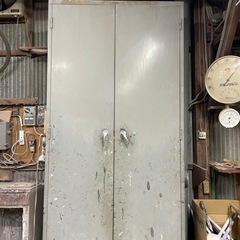 コクヨ両開き保管庫