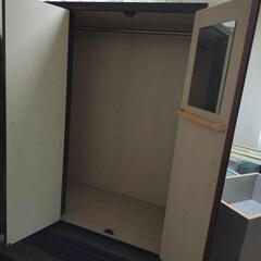 洋服ダンス　引き出し部分と分かれて運べますの画像