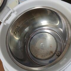 電気ポットの画像