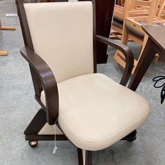 【kj153】美品 ニトリ ダイニングこたつ ダイニングチェア 3点セット 回転椅子 こたつテーブル ブラウン色 　検)一人暮らし　ファミリー　冷蔵庫　洗濯機　オフィス　事務　テーブル　ラック　収納　家具　ソファ　キッチンの画像