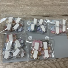 雑貨★クリップ一袋50円★文具等（クリップ式両面テープ使用）の画像