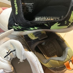 スニーカー
17センチの画像