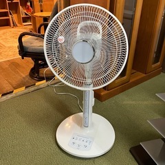 北海道　帯広　扇風機　HEF-80R  日立　2013年製　白　...