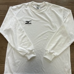 新品シャツ
