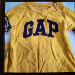 Gap　ギャップ　ベビー　赤ちゃん　ロンパース　マスタードカラーの画像