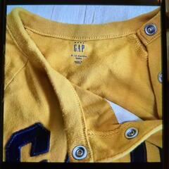 Gap　ギャップ　ベビー　赤ちゃん　ロンパース　マスタードカラーの画像