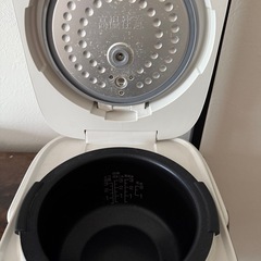 2021年製 Haier 炊飯器 3合炊きの画像