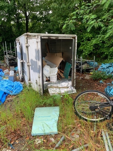 コンテナ　物置　倉庫などに　値下げしました