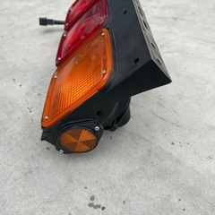 大型トラックテールランプの画像