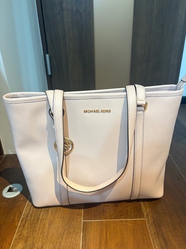 【商談中】MICHAEL KORSのバック