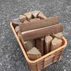 薪 吉野杉  15kg キャンプ等に の画像