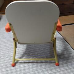 幼児用　プーさんのイスの画像