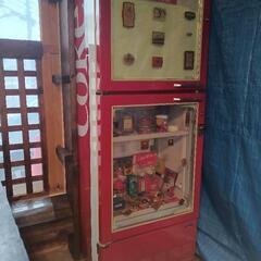 コカコーラ　レトロ冷蔵庫
