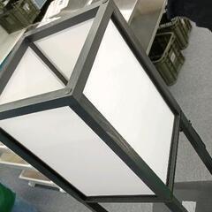 0517-317 棚付きライトの画像
