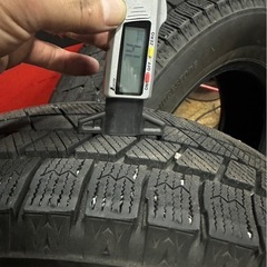 195/65R15 ブリジストンスタッドレス　VRX3 の画像