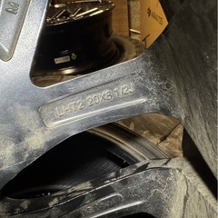 ハイラックスに履いてた20インチの画像
