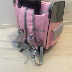 ピンクのペットカート キャスター付きの画像
