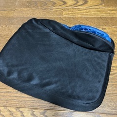 ハニカム構造ブルーマジック長方形クッション　チェア　オフィスにも