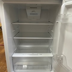 大きめ181L!! 使い易い上段冷凍!! Haier 2022年 右開き OBBR-181A の画像