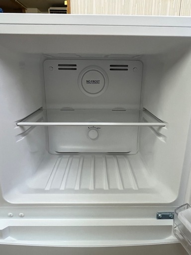 大きめ181L!! 使い易い上段冷凍!! Haier 2022年 右開き OBBR-181A